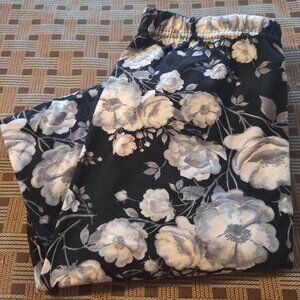 Black and White Floral Print Leggings One Size No Brand